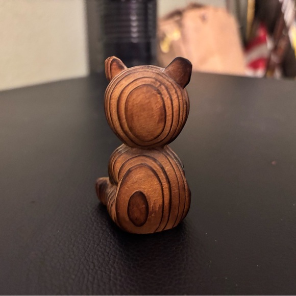 Vintage Cryptomeria
Carved Bear Cub Figurine
Japan Takahashi Wood - Picture 4 of 5